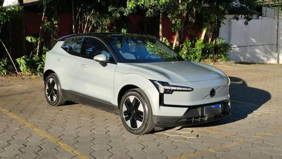 VOLVO EX30 69 KW ELÉTRICO CORE